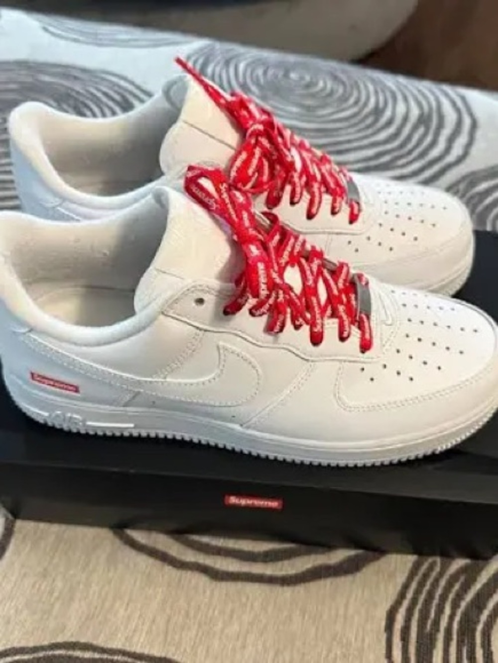 Nike White Low-Top Sneakers with Red Laces